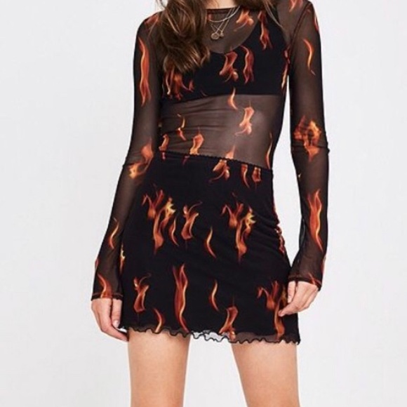 Urban Outfitters Mini Skirt * Small - Picture 5 of 5